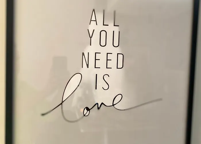 Le Petit Palais アパート エスカリリャ