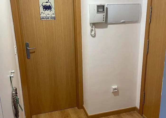 アパート Le Petit Palais エスカリリャ